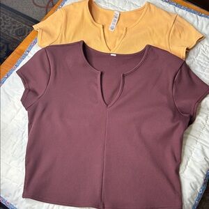ALO Yoga tops large